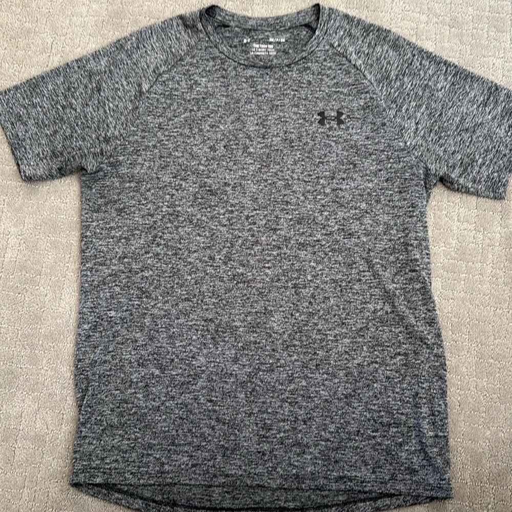 Under Armour Men’s Tech Tee -size small